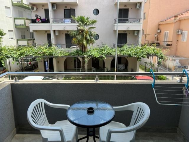Dmd Apartmani Budva Buitenkant foto