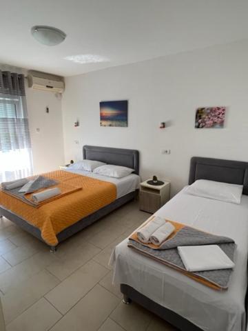 Dmd Apartmani Budva Buitenkant foto