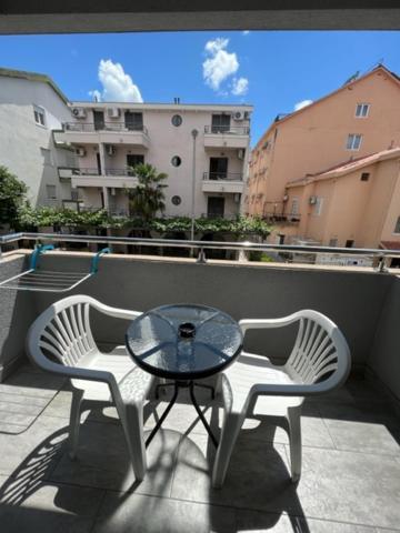 Dmd Apartmani Budva Buitenkant foto